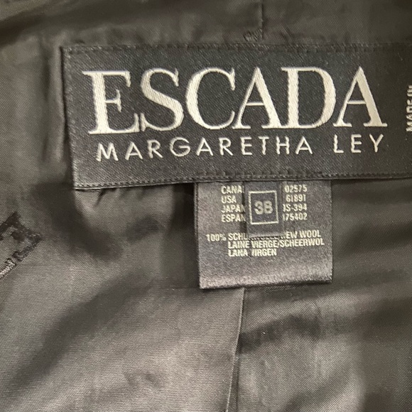 ESCADA by Margaretha Ley Deep Navy/Black Wool Blazer Embroidered Sleeves Sz: 38 - Picture 3 of 12